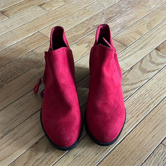 Women's Red Ankle Boots Size 5 Block Heel Memory Foam Casual Booties - Picture 1 of 7